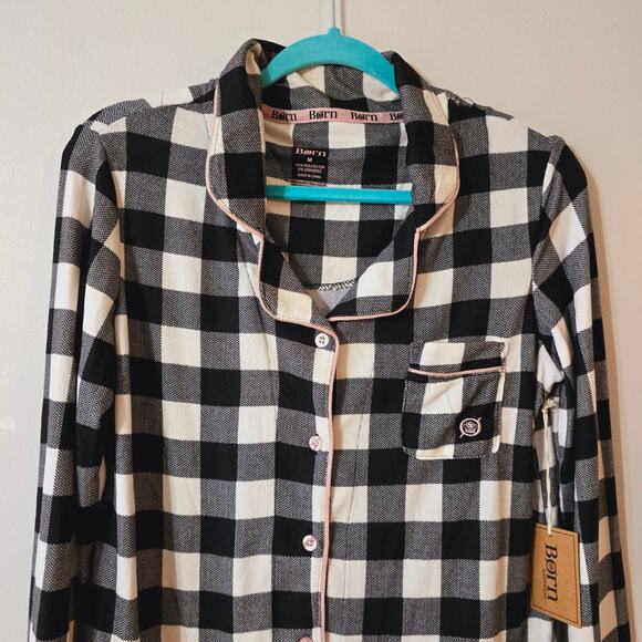 NWT Born Navy White Buffalo Check Button Up Sleeping Shirt Pajamas Size M Medium - Picture 2 of 11